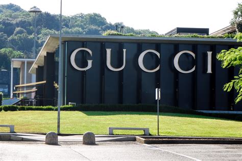 outlet gucci the mall